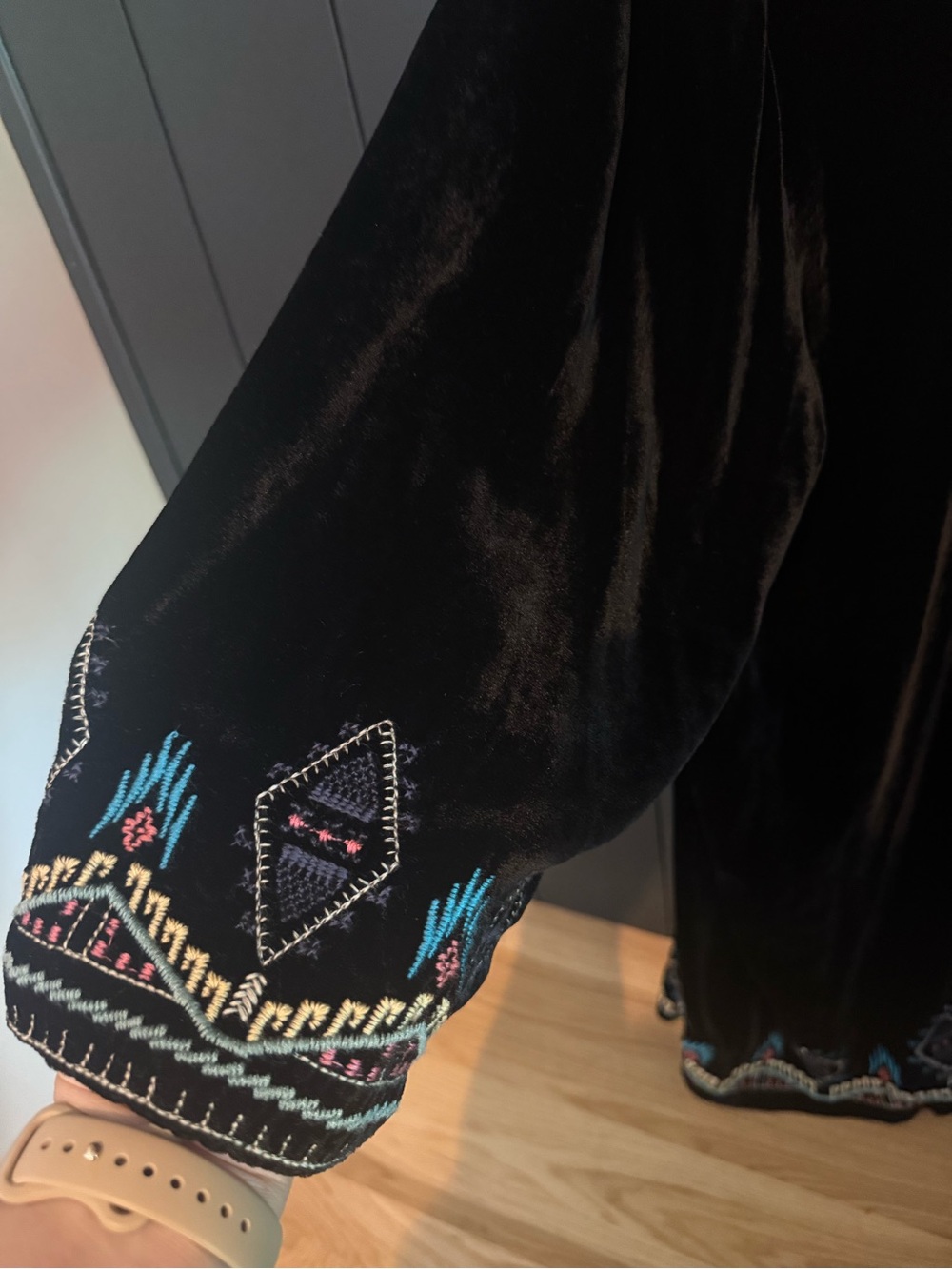 🌺 Johnny Was Aveza Black Velvet Embroidered Floral Kimono - Picture 12 of 15